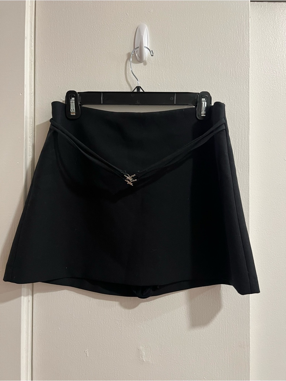 Zara Black mini skirt